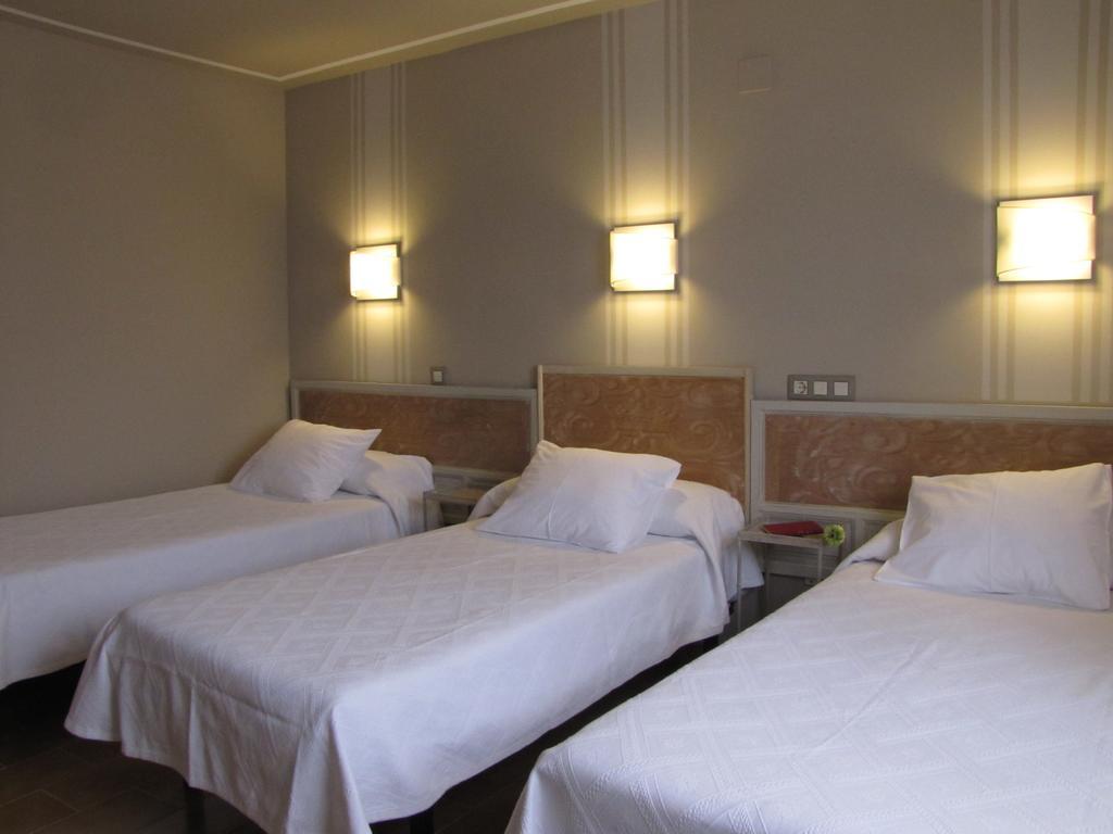 Hotel Migal Cue Room photo